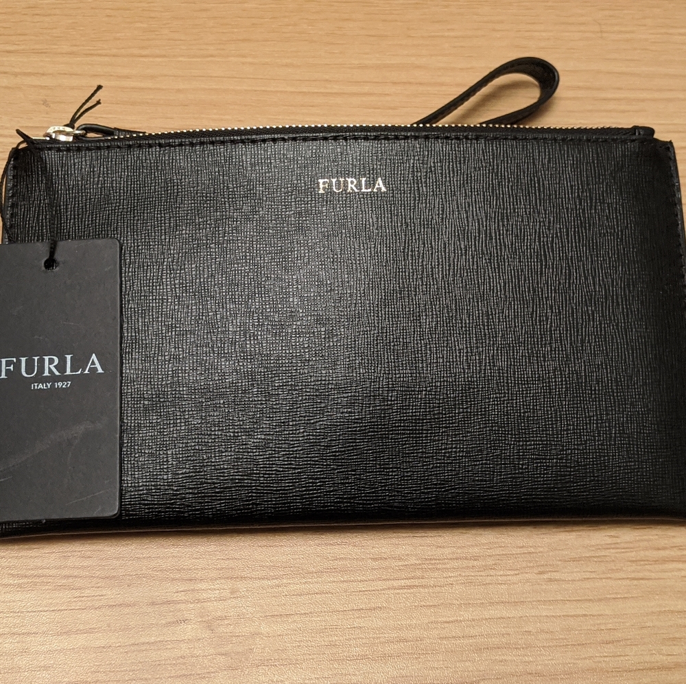 New Furla Wristlet